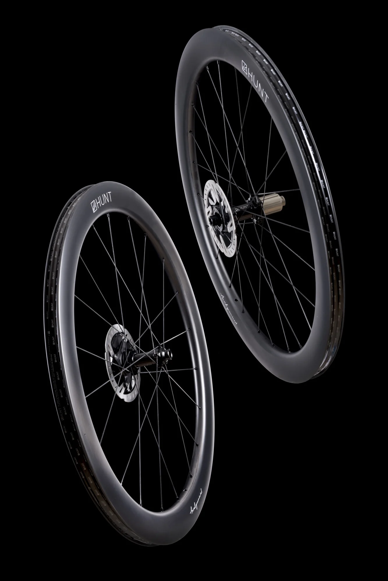 HUNT 4454 Aerodynamicist Carbon Disc Wheelset | Previous Model IC283 - Image 13