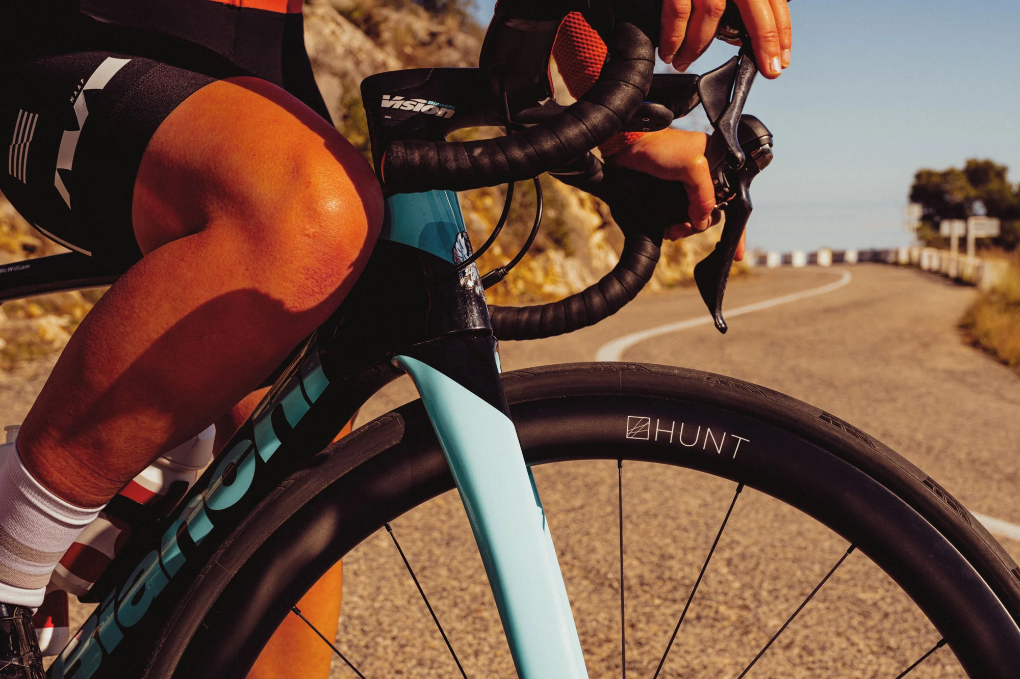 HUNT 4454 Aerodynamicist Carbon Disc Wheelset | Previous Model IC283 - Image 3