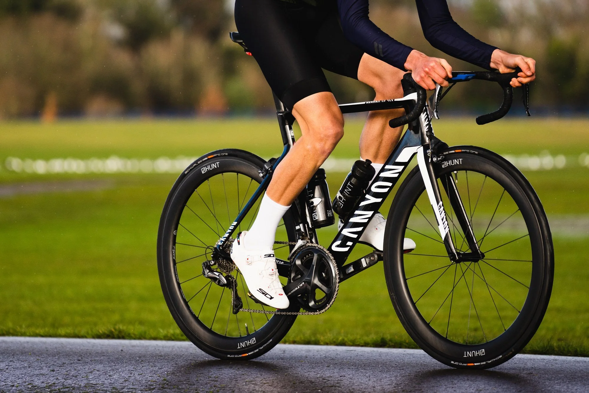 HUNT 52 Carbon Aerodynamicist Wheelset - Image 12
