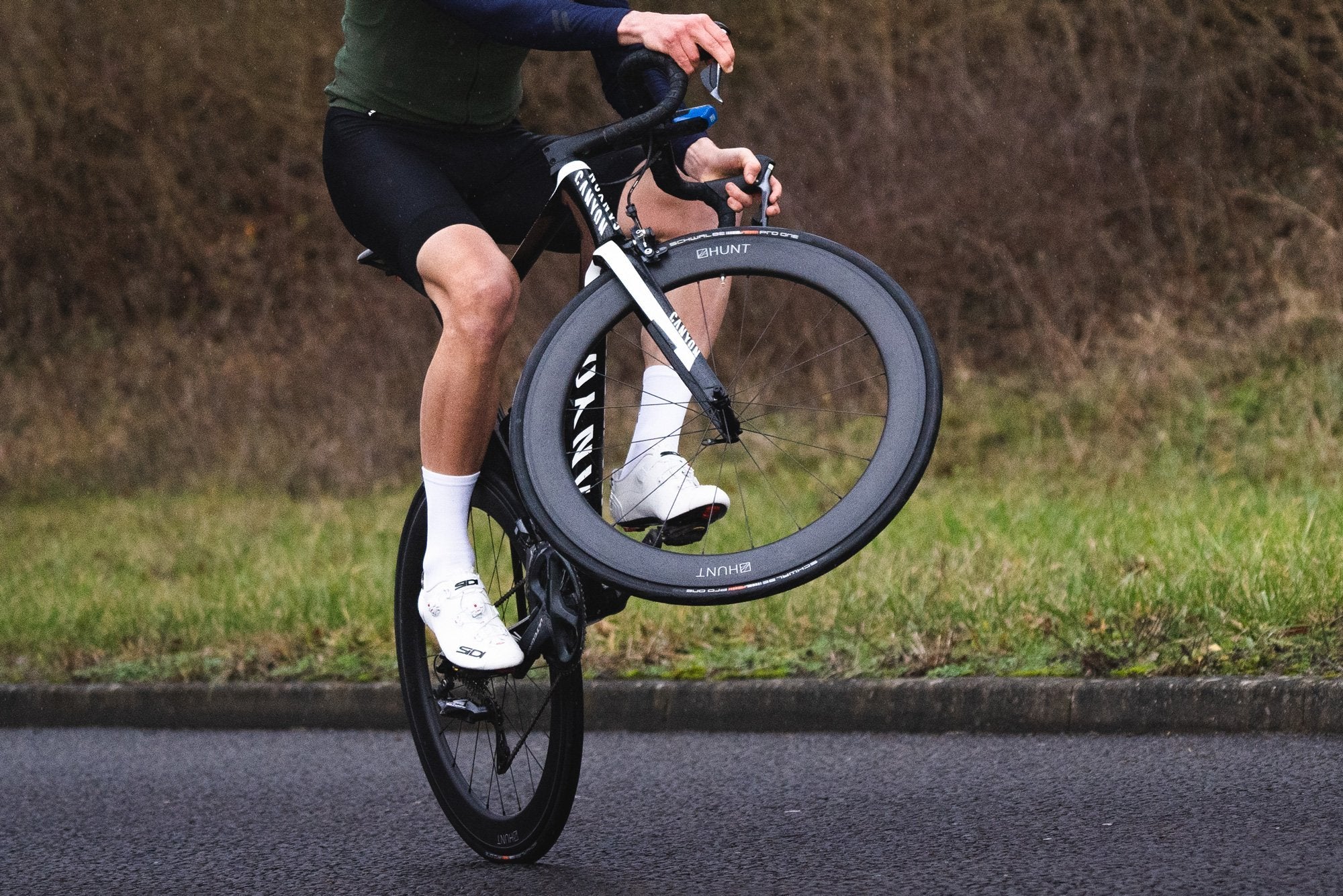 HUNT 62 Carbon Aerodynamicist Single Wheel - Image 13