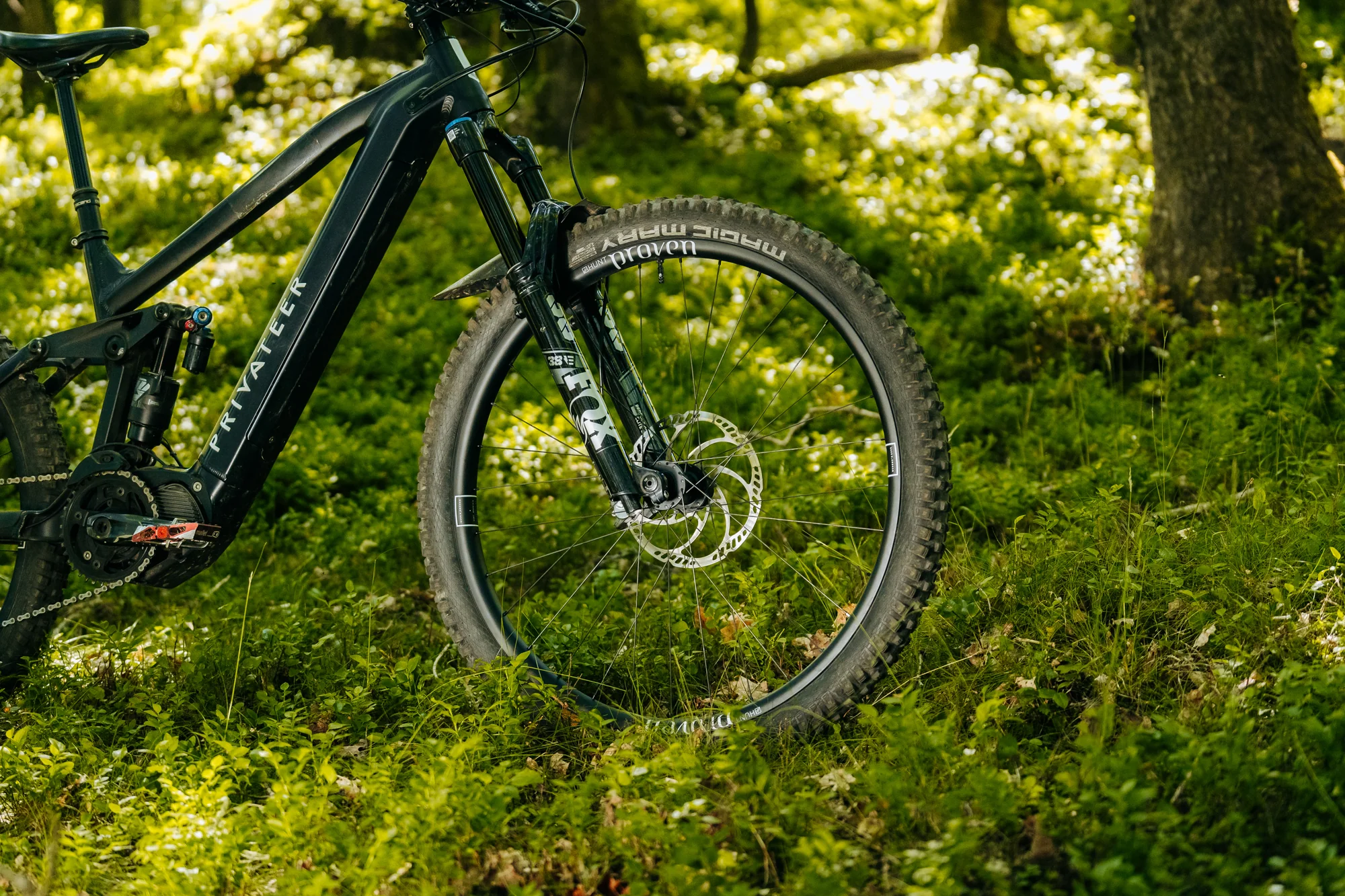 HUNT Proven Carbon Race E_Enduro Mullet Wheelset - Image 7