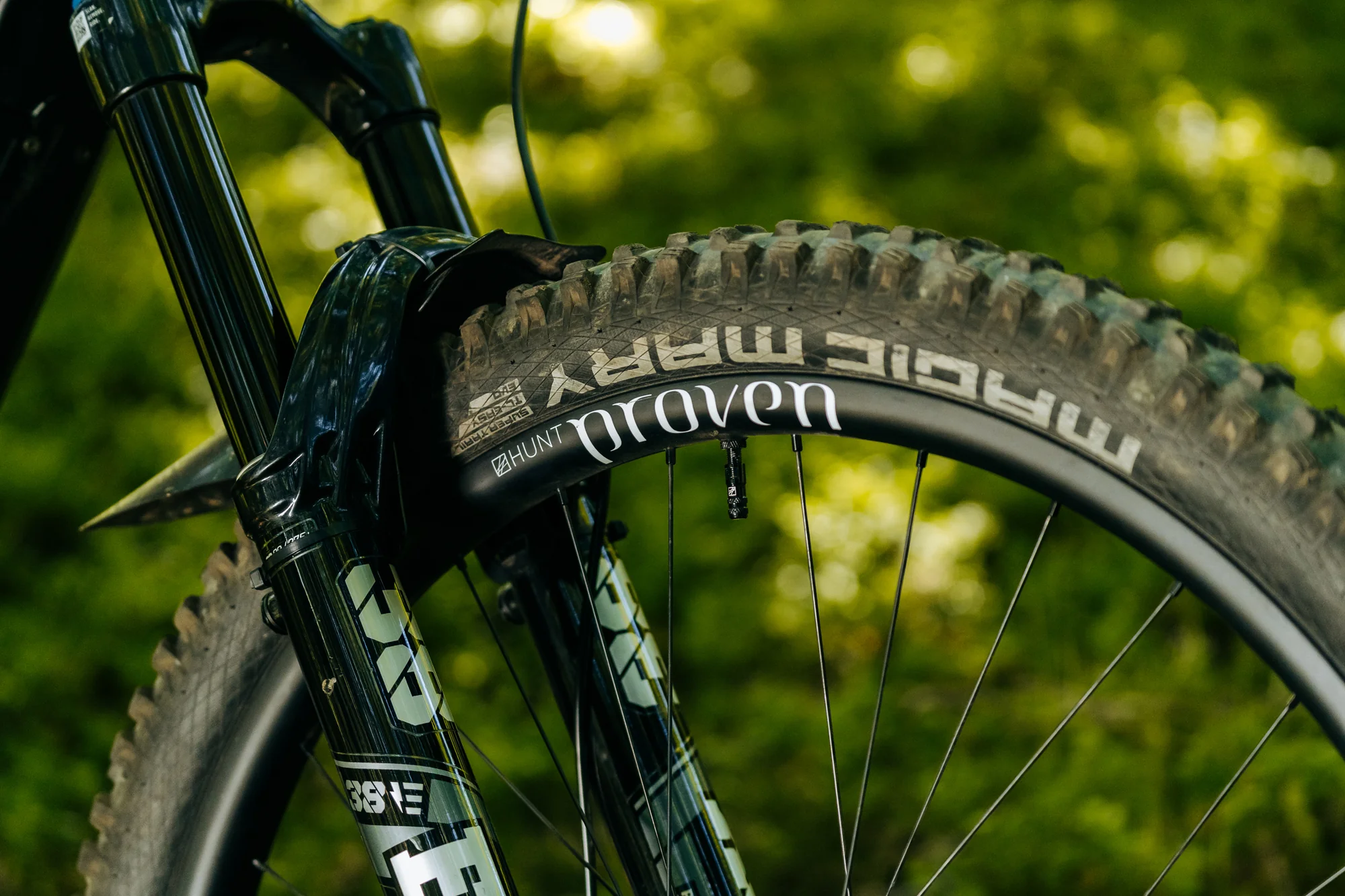 HUNT Proven Carbon Race E_Enduro Mullet Wheelset - Image 8