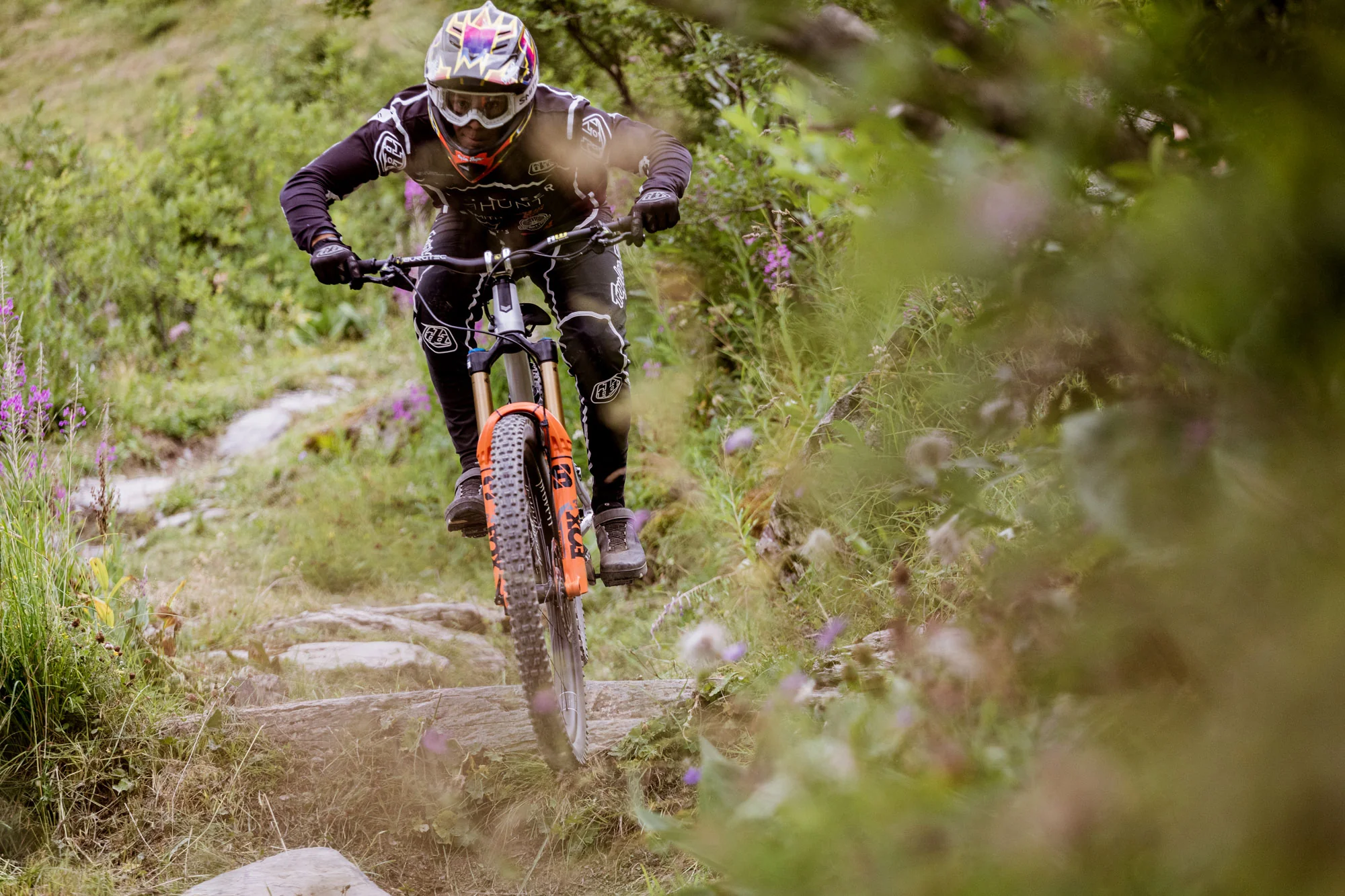 HUNT Proven Carbon Race Enduro MTB Mullet Wheelset - Image 6