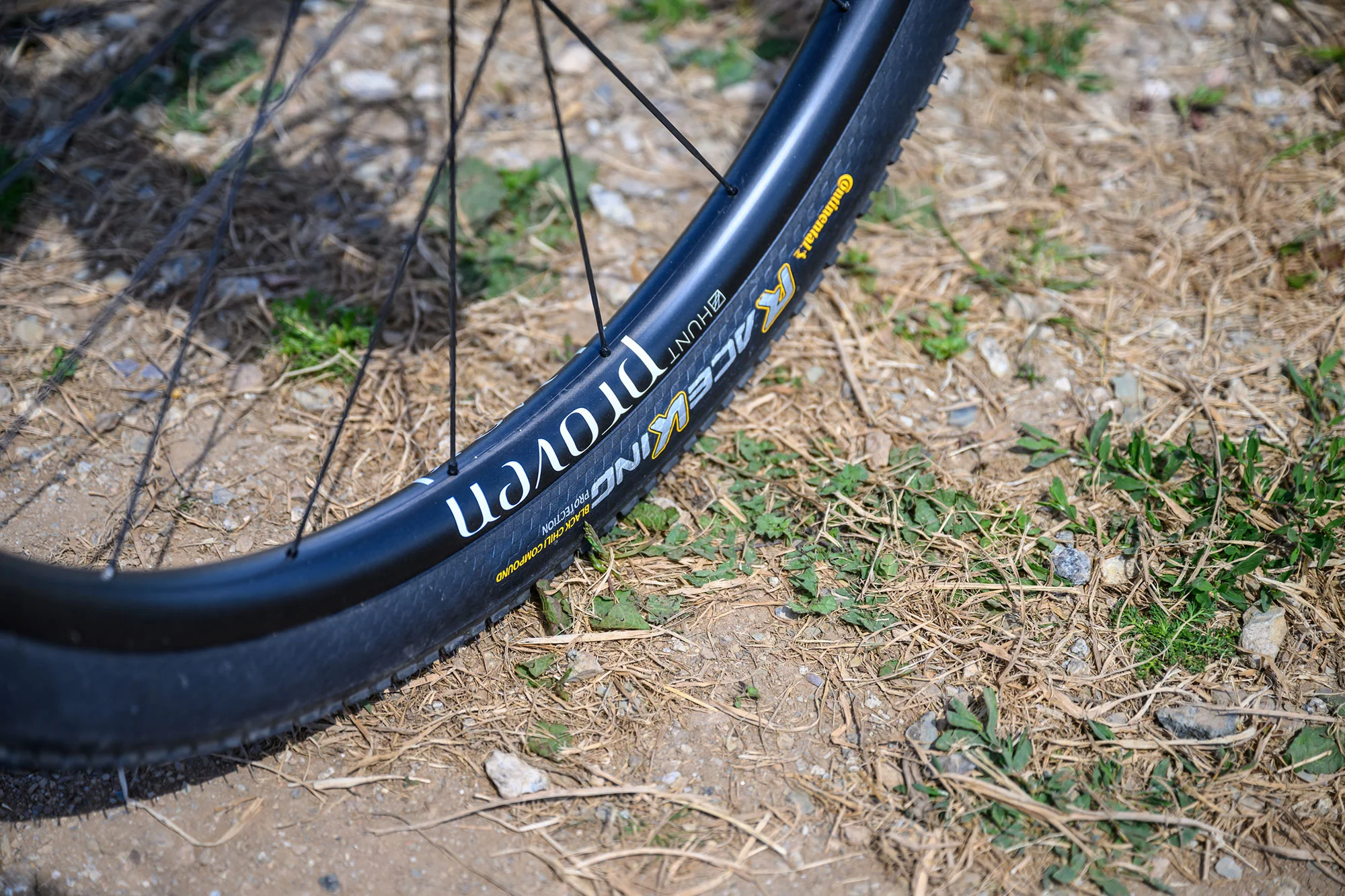 HUNT Proven Race XC UD Carbon Spoke MTB 29 Wheelset - Image 9
