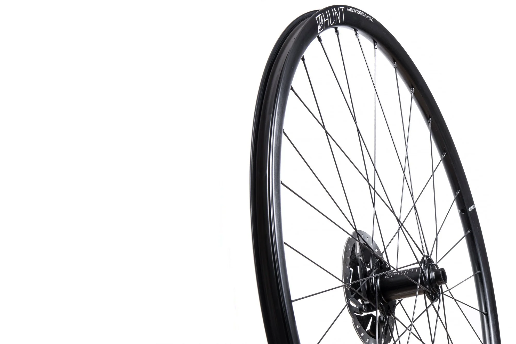 RE:NEW HUNT 4 Season Superdura Disc Wheelset - Image 2