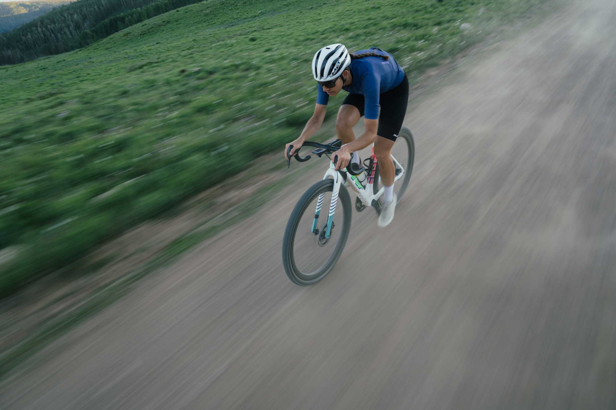 RE:NEW HUNT 40 Limitless Gravel Aero UD Carbon Spoke Wheelset - Image 5