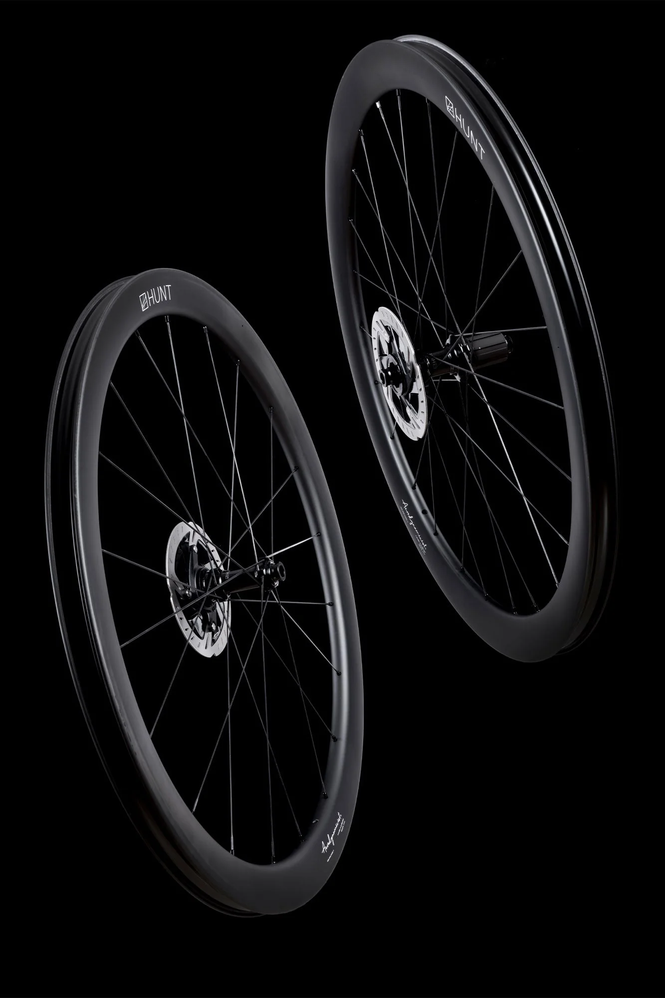 RE:NEW HUNT 44_46 Aerodynamicist Carbon Disc Wheelset - Image 12