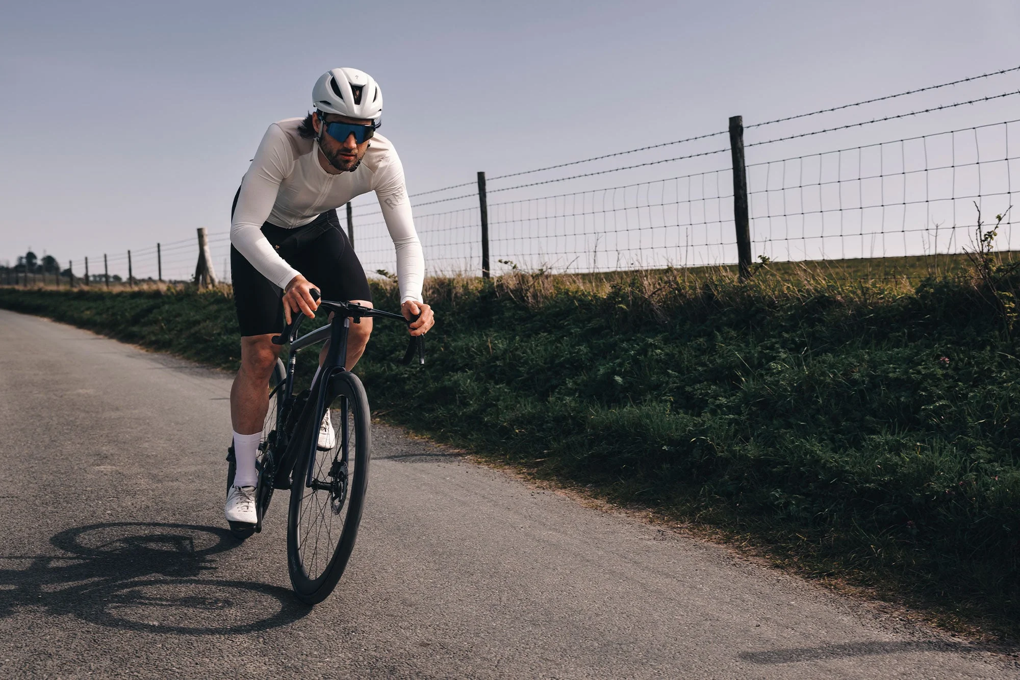 RE:NEW HUNT 44_46 Aerodynamicist UD Carbon Spoke Disc Wheelset - Image 4