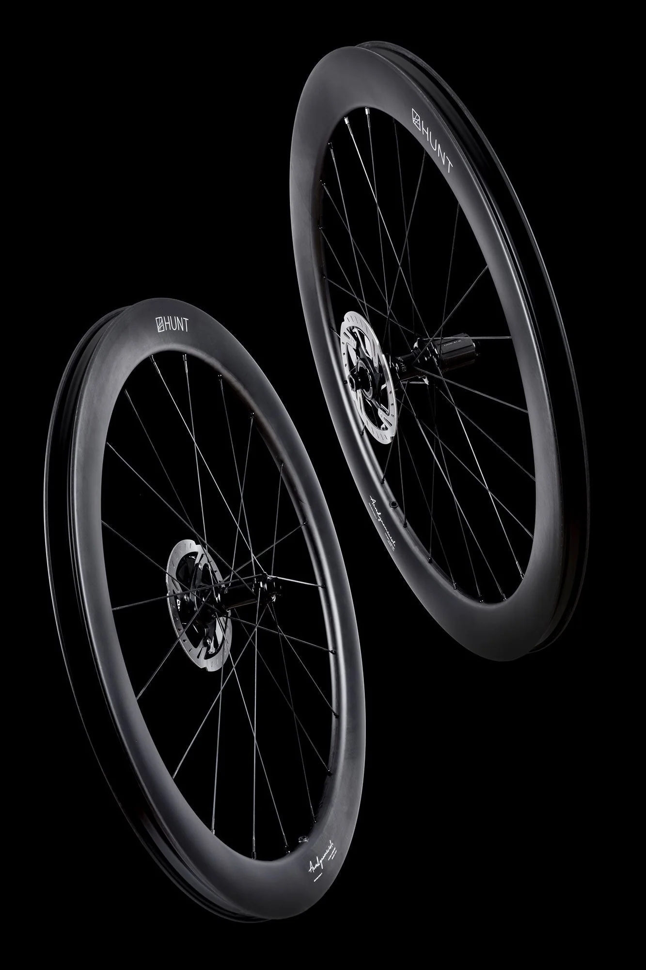 RE:NEW HUNT 54_58 Aerodynamicist Carbon Disc Wheelset - Image 12