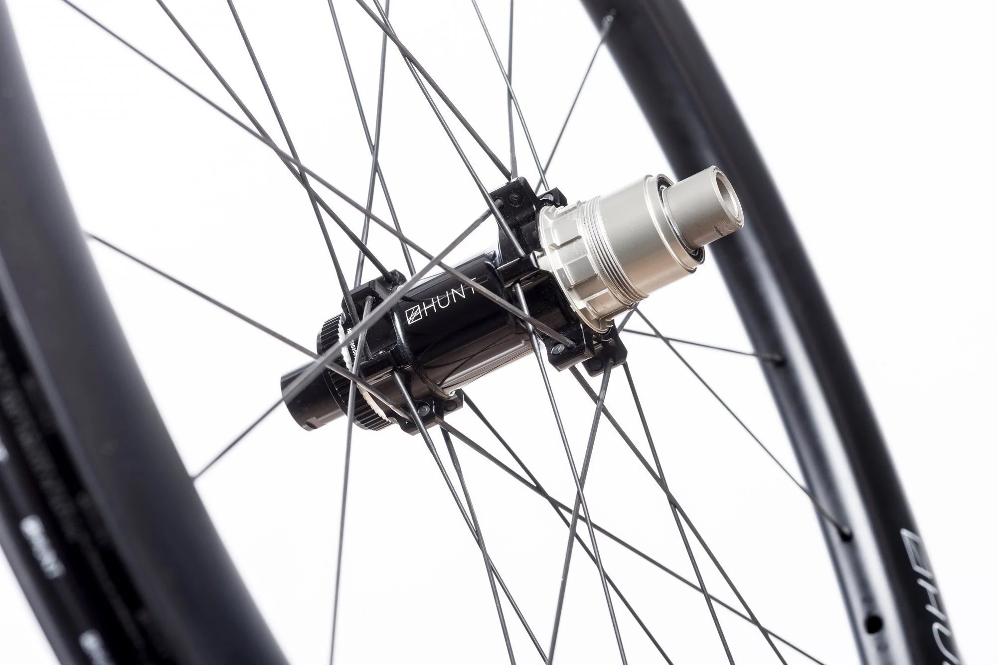 RE:NEW HUNT 54 Aerodynamicist Carbon Disc Wheelset - Image 7