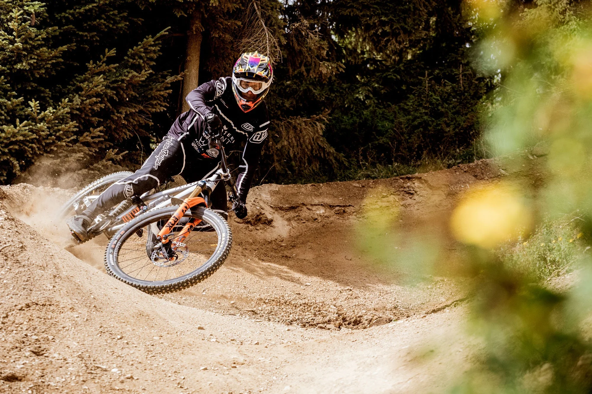 RE:NEW HUNT Proven Carbon Race Enduro Mullet Wheelset - Image 7