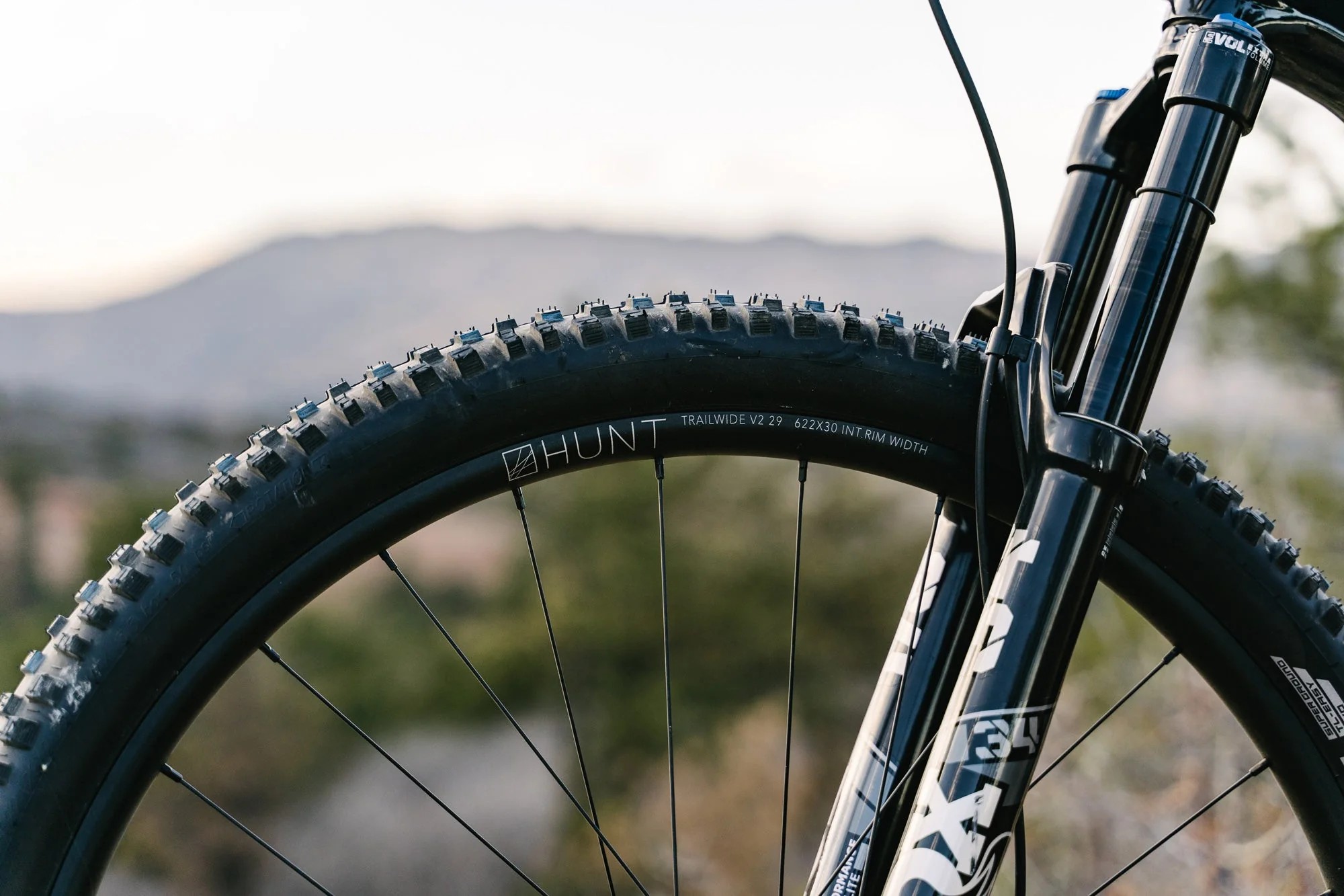 RE:NEW HUNT Trail Wide MTB 27.5 Wheelset - Image 12
